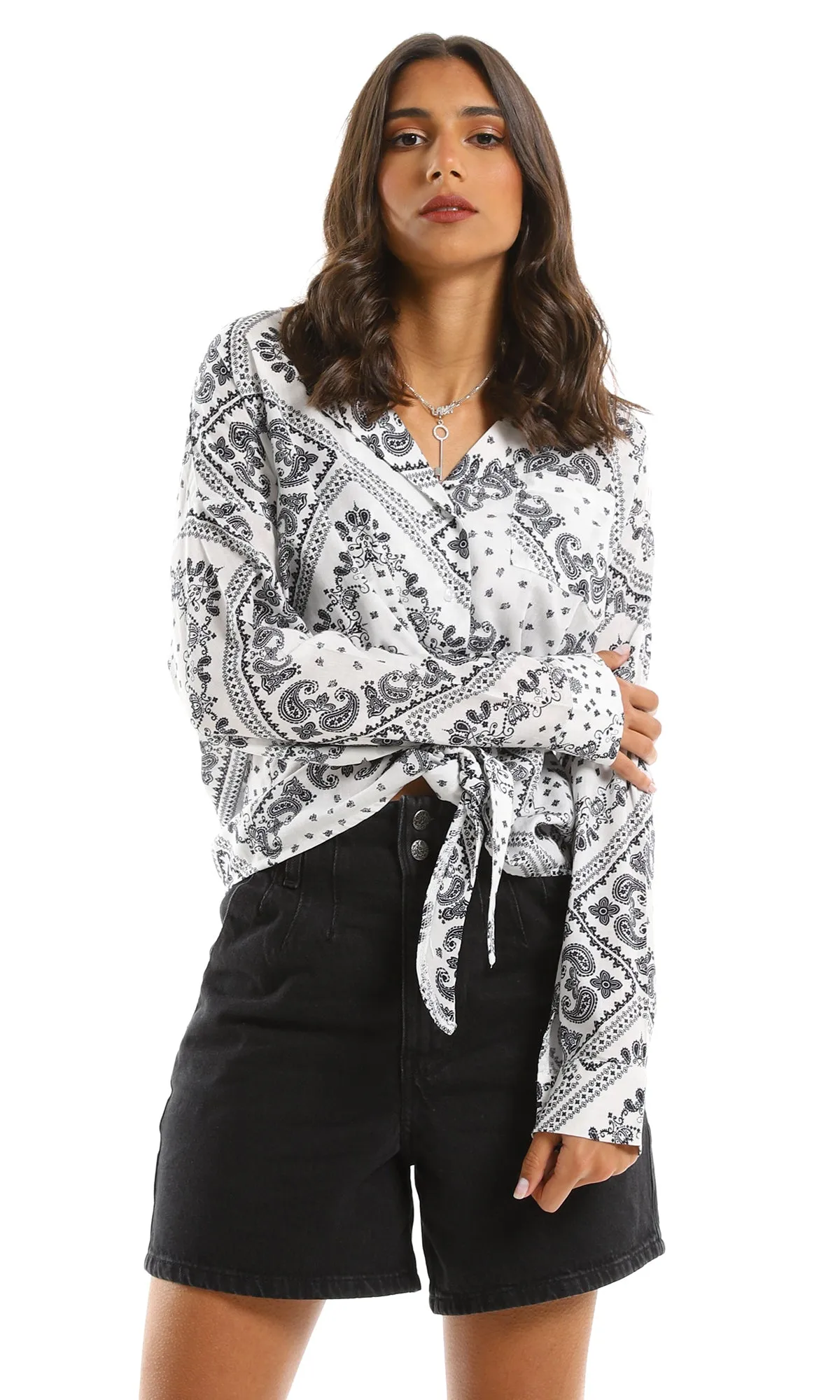 97301 White & Black Paisley Long Sleeves Shirt