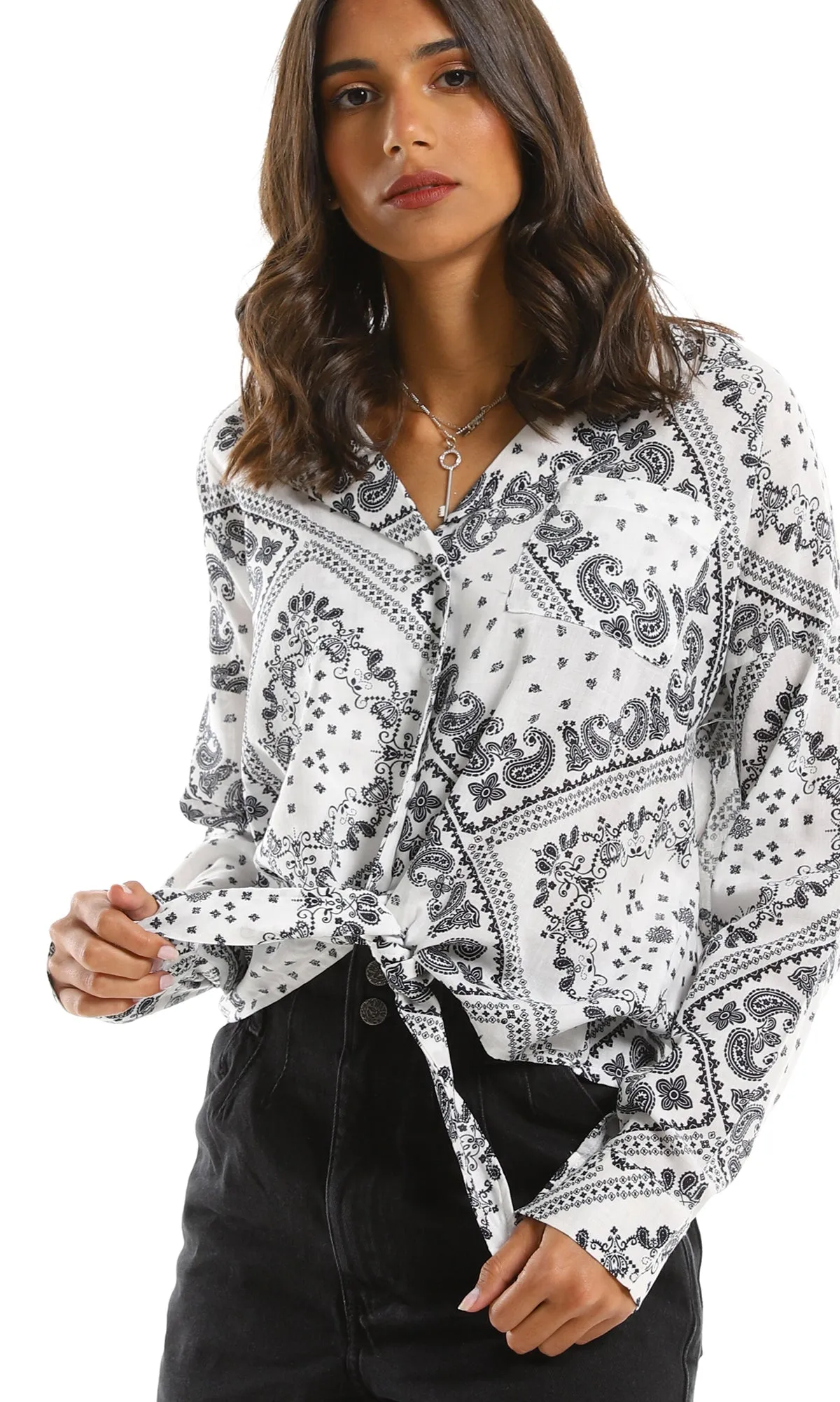 97301 White & Black Paisley Long Sleeves Shirt