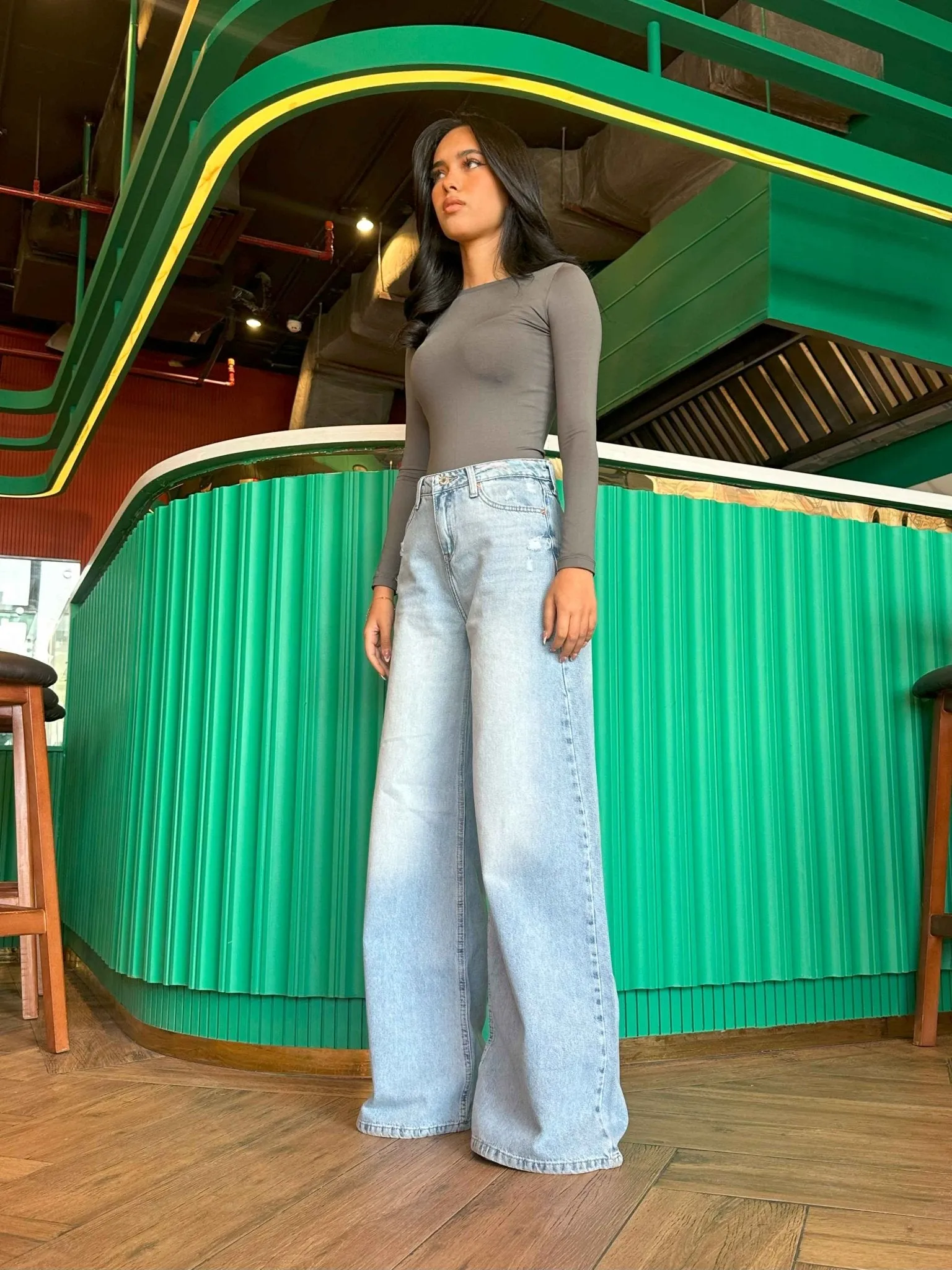 Extreme Wide Leg - Light Vintage Blue Jeans.