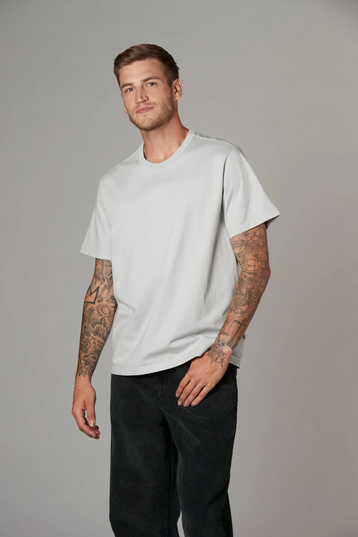 Leo Short Sleeve Crew T in Silver