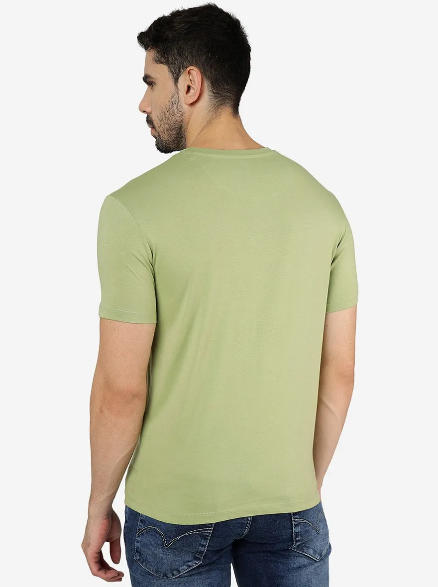 Pista Green Solid Slim Fit T-Shirt | JadeBlue