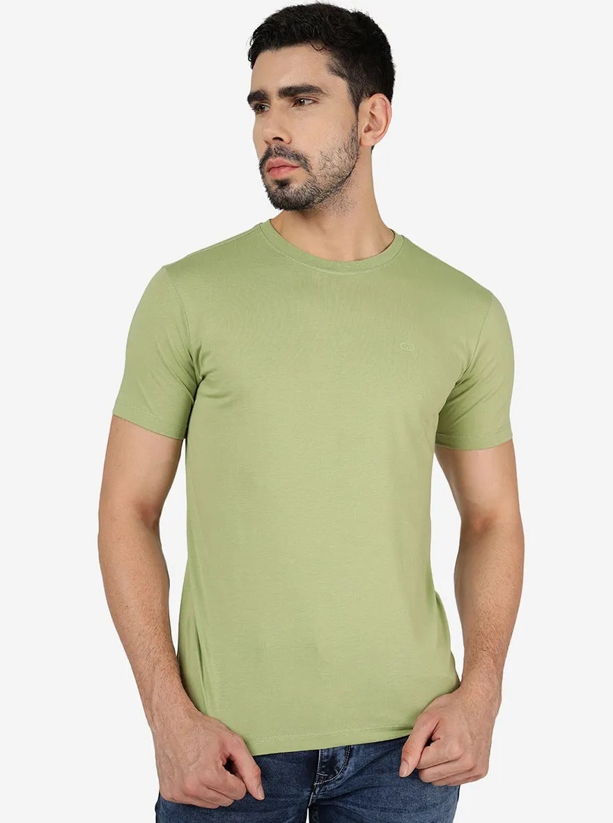 Pista Green Solid Slim Fit T-Shirt | JadeBlue